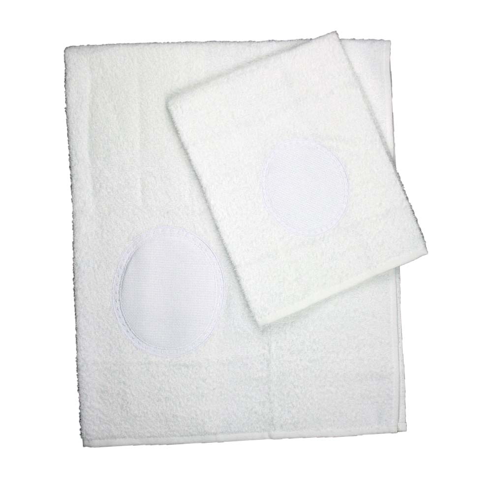 Coppietta HOBBY:asciugamano+ospite con oblo' in etamine da ricamare