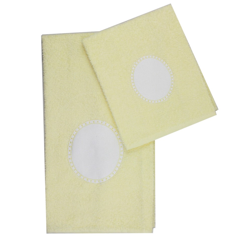 Coppietta HOBBY:asciugamano+ospite con oblo' in etamine da ricamare